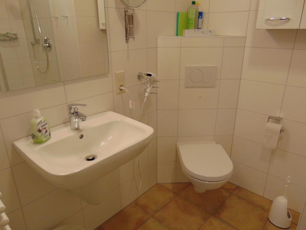 Ferienwohnung Bergblick /Moseltal Burgen  Exteriör bild